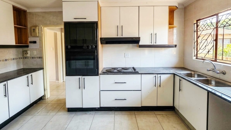 3 Bedroom Property for Sale in Tlhabane West North West